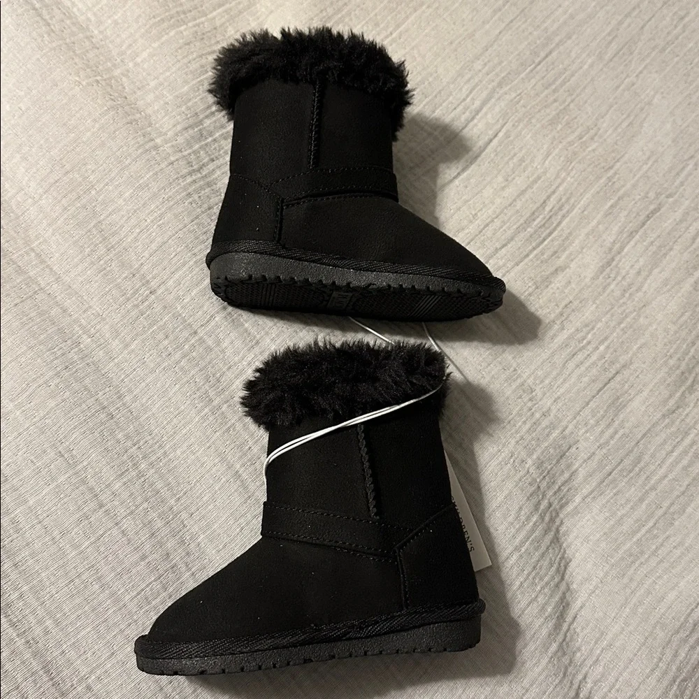NWT Children's Place Girls Black Faux Fur Chalet Boots Toddler 6